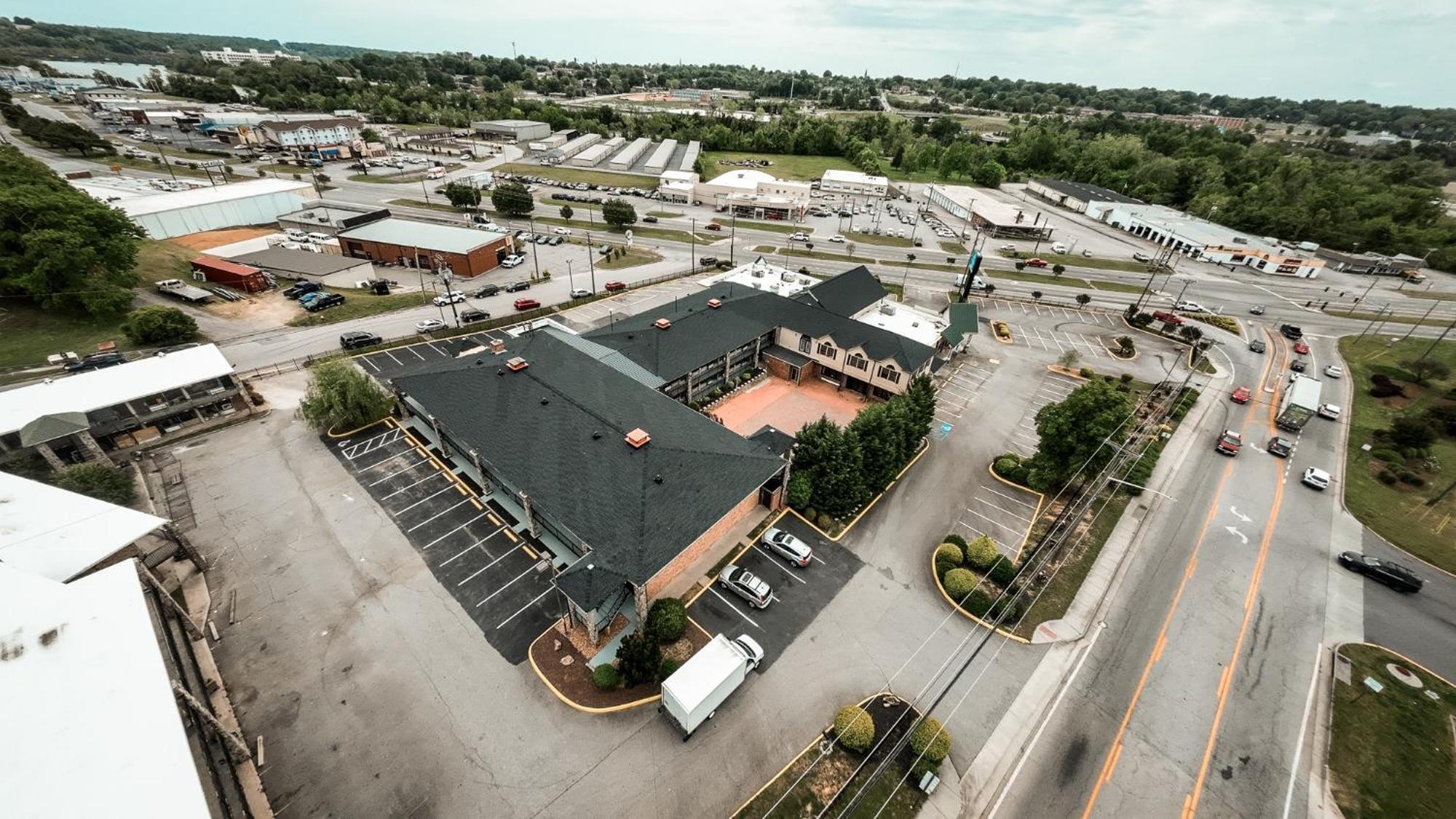Riverside Inn & Suites By Oyo Danville Ceaser Casino Exterior foto
